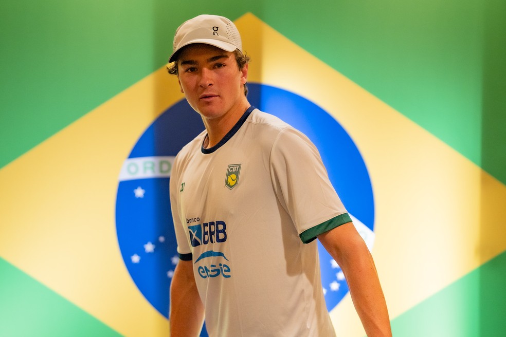 João Fonseca, França x Brasil, Copa Davis 2025 — Foto: Green Filmes/CBT