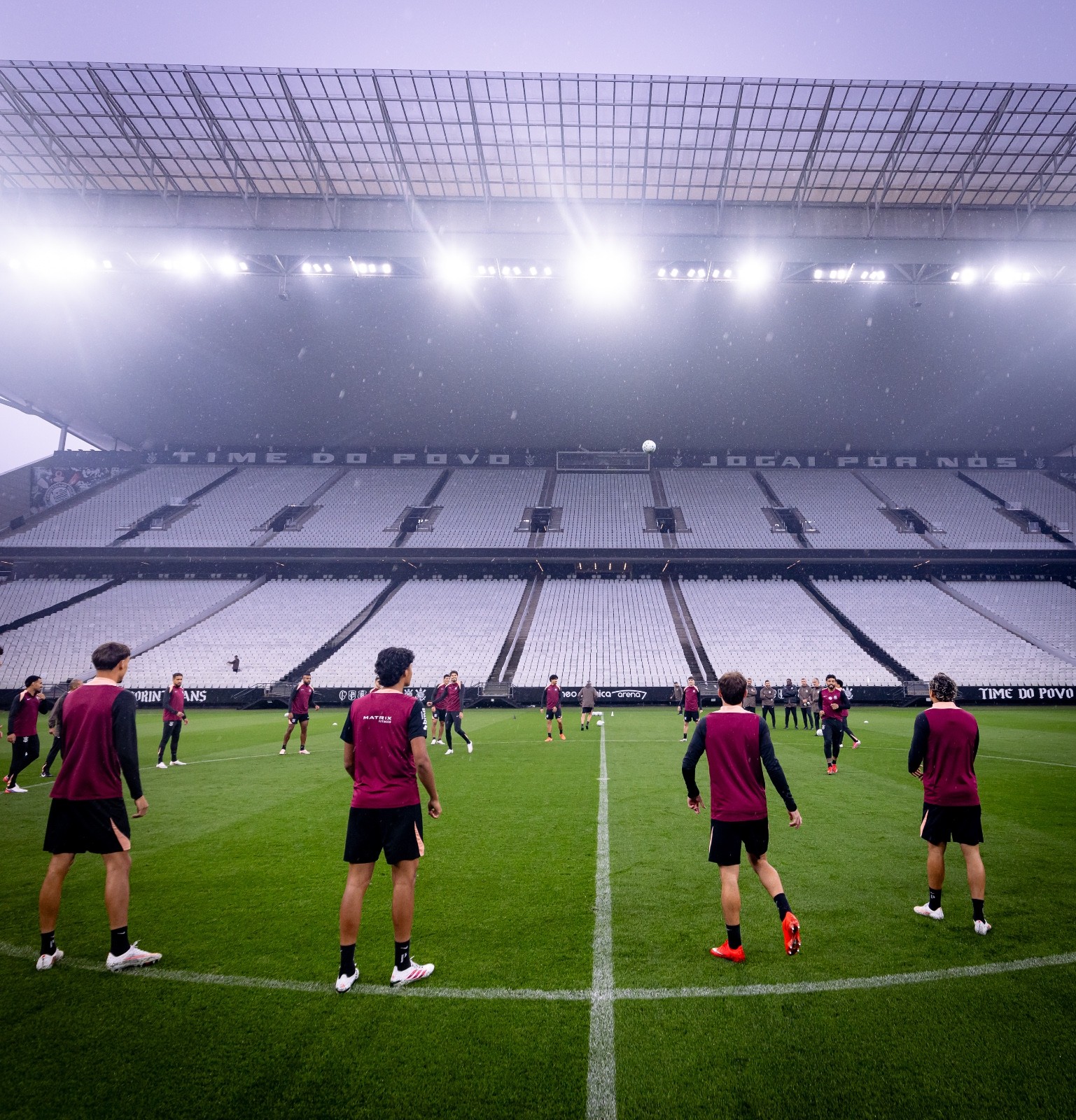Escalação do Corinthians: Seedorf interrompe preparação na Arena e deve repetir time contra o Mirassol