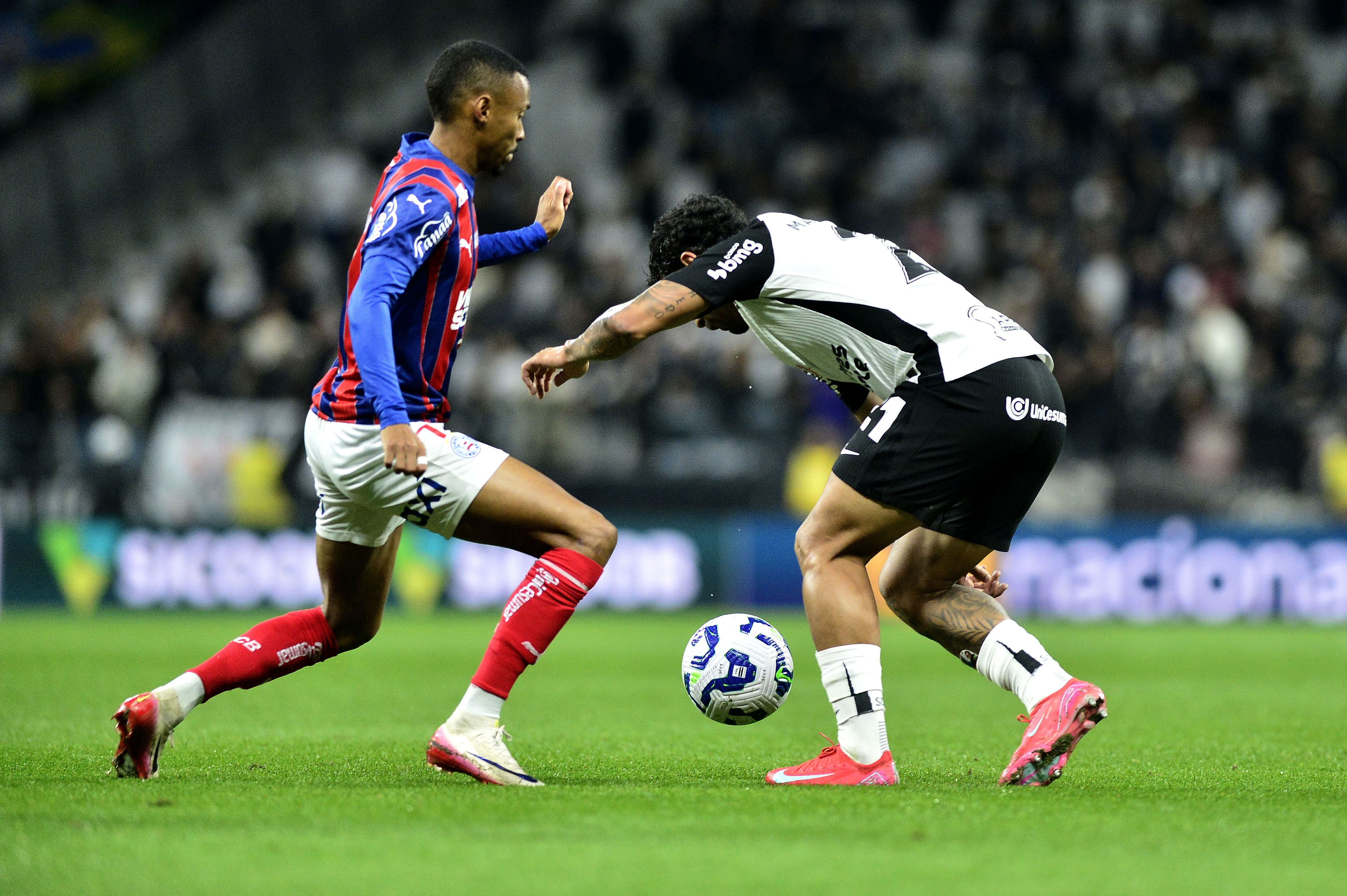 Atuações do Corinthians: defesa falha, estreia de Vitinho e jovens se destacam