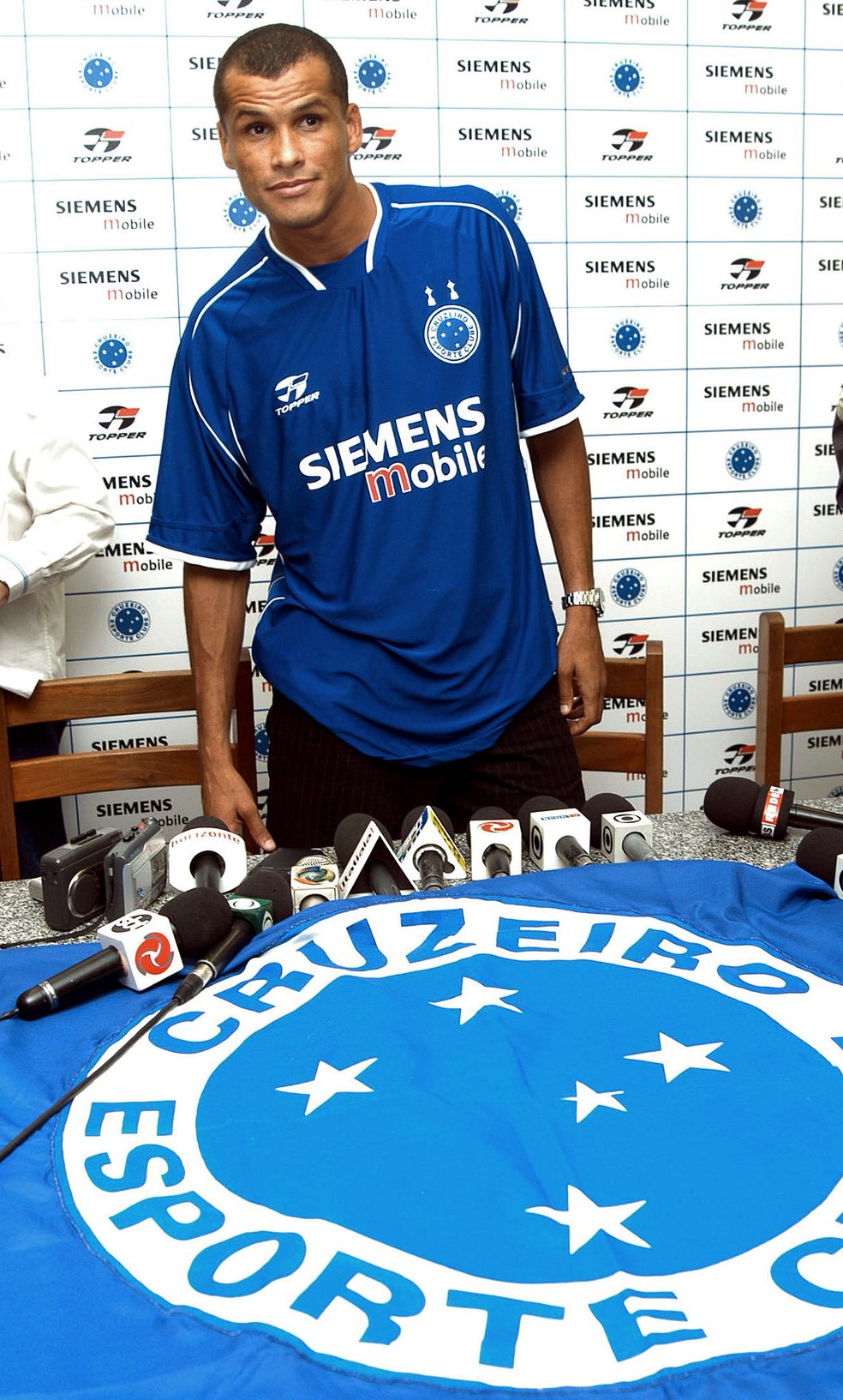 Rivaldo Cruzeiro 2004 — Foto: reuters