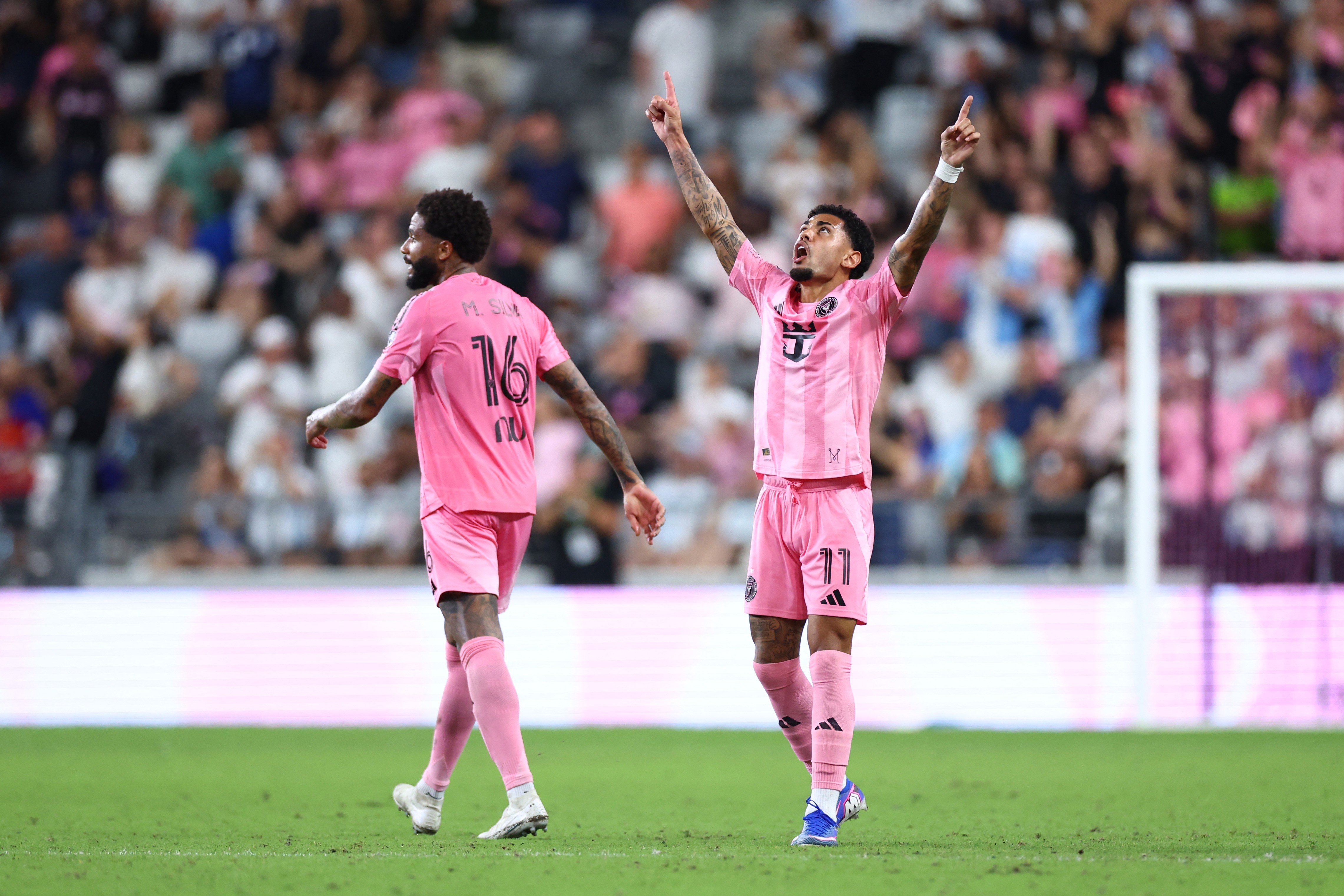 Fique por dentro: Ex-Palmeiras, xará de Riquelme salva time de Messi com golaço aos 44 do segundo tempo; veja