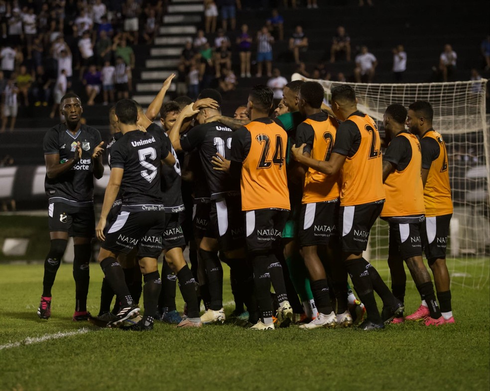 ABC voltou a vencer no Frasqueirão após quase quatro meses — Foto: Rennê Carvalho/ABC