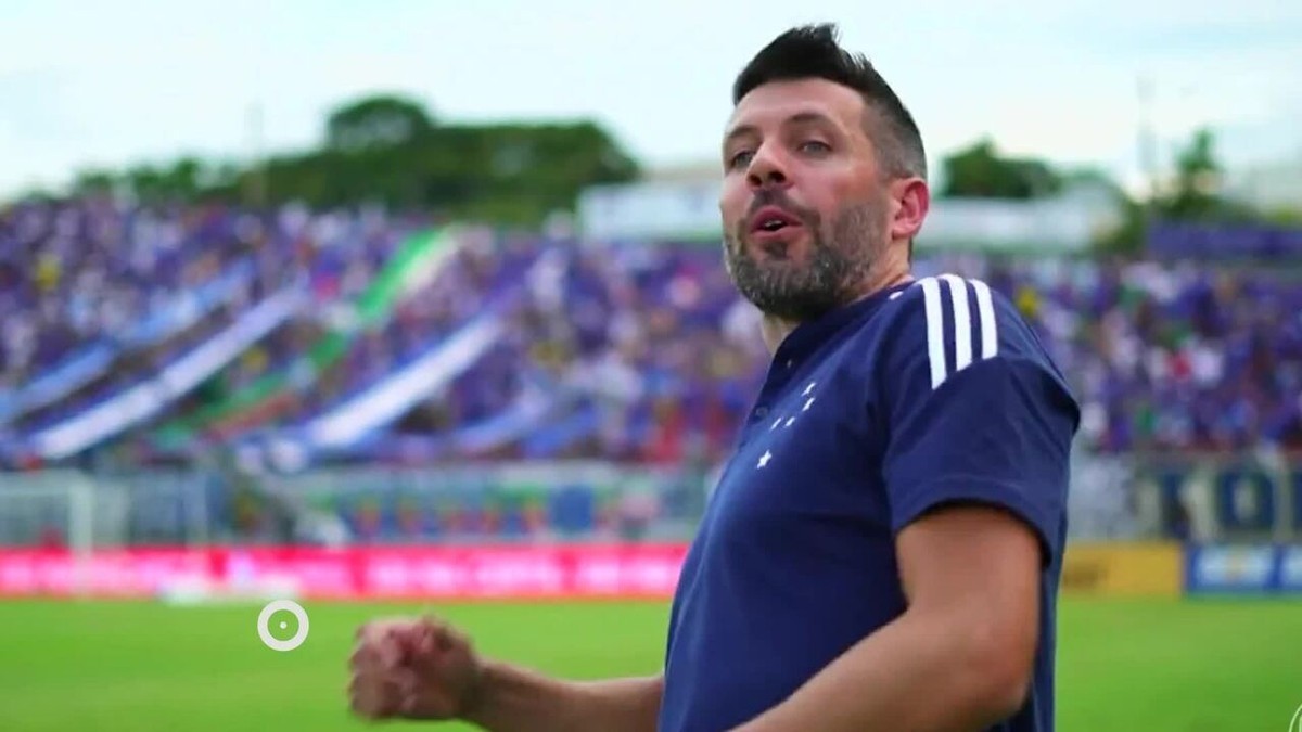 Jogo contra Londrina vale 'pontos em dobro' para Paulo Pezzolano