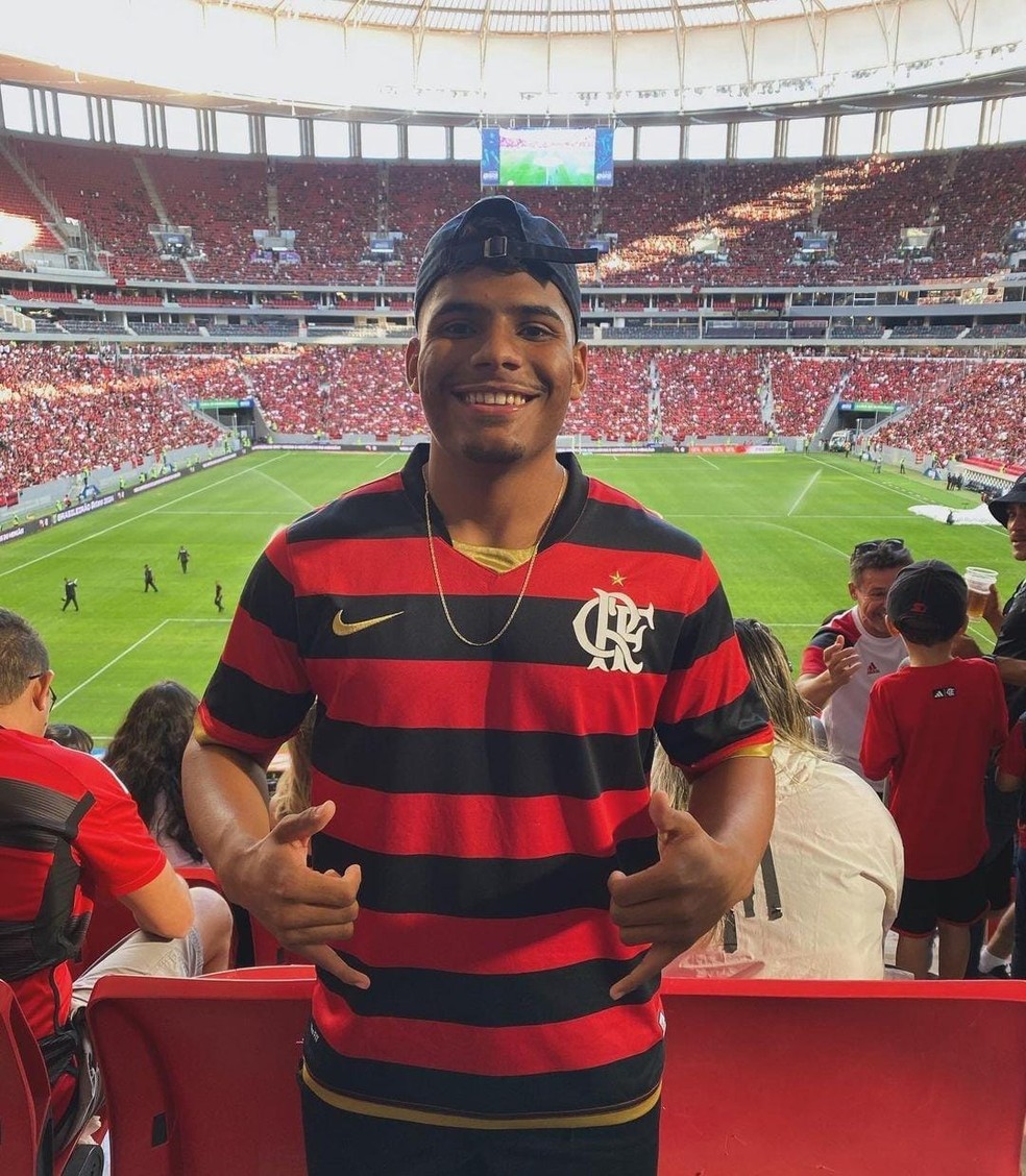 Erik Victor estava em seu primeiro jogo do Flamengo no estádio