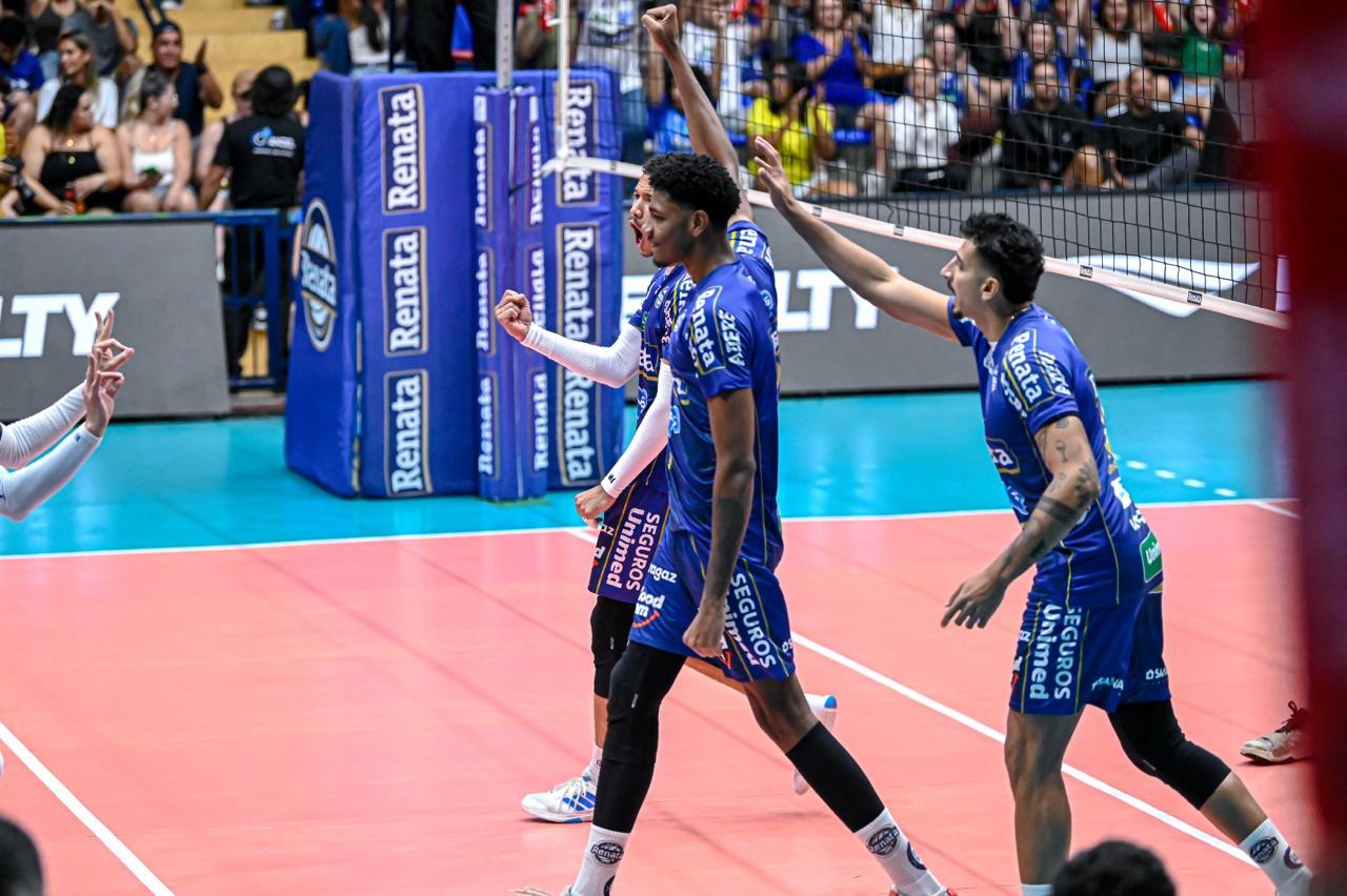 Campinas vence Praia Grande e segue 100% no Paulista masculino de vôlei