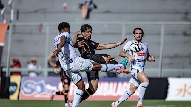 Manaus saiu na frente do placar contra o Robô