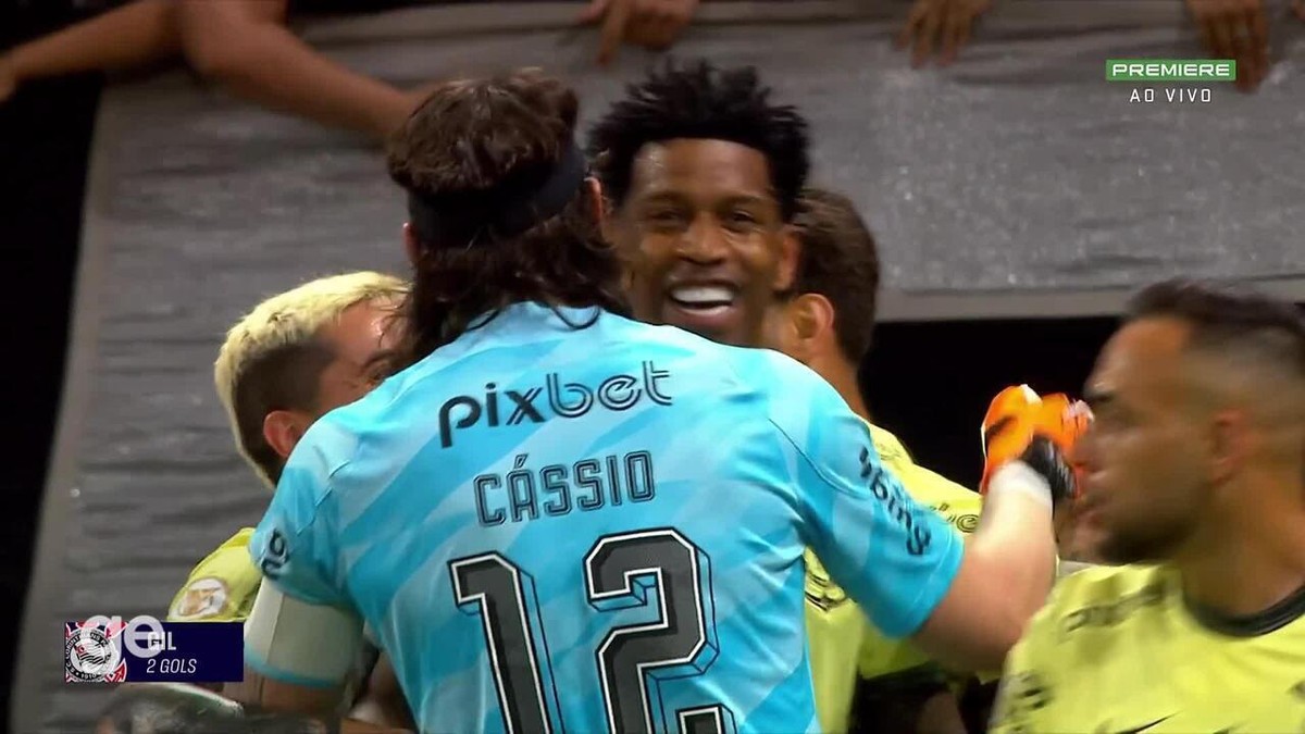 Gil iguala Célio Silva, entra em top-4 no Corinthians e valoriza vitória: 