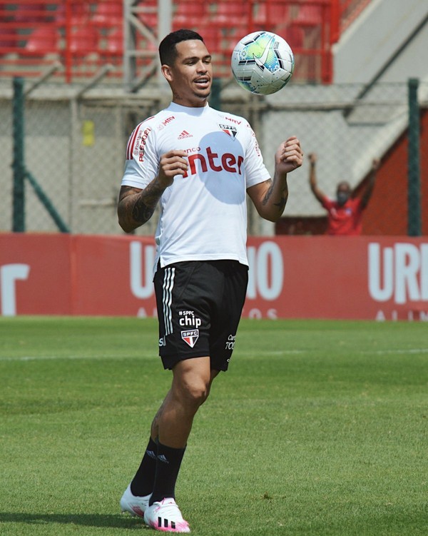 Saiba o que Diniz espera de Walce, Rojas e Carneiro no São Paulo