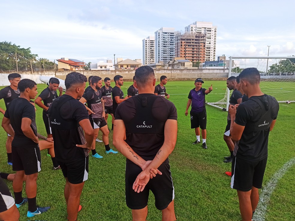 Tost&atilde;o &eacute; o t&eacute;cnico interino do ABC nesta final &mdash; Foto: Divulga&ccedil;&atilde;o