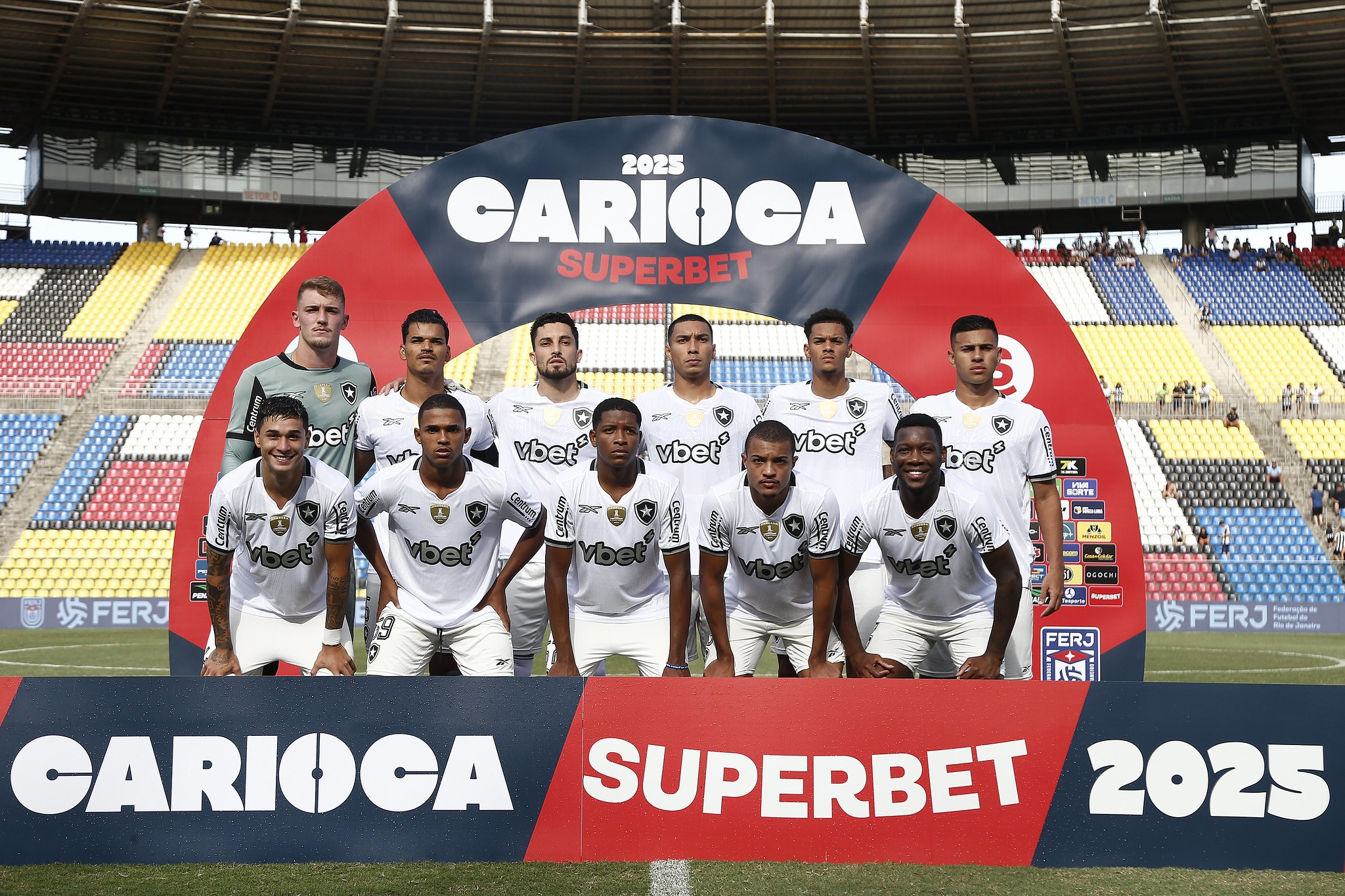 Atuações do Botafogo: Vitinho Lopes e Leiria são os piores em derrota para o Madureira; dê suas notas