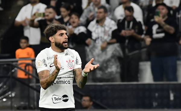 Cartola 2023: gols e faltas sofridas fazem de Yuri Alberto o maior pontuador do Corinthians