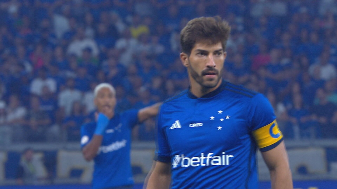 Lucas Silva assume função protagonista em retorno ao Cruzeiro