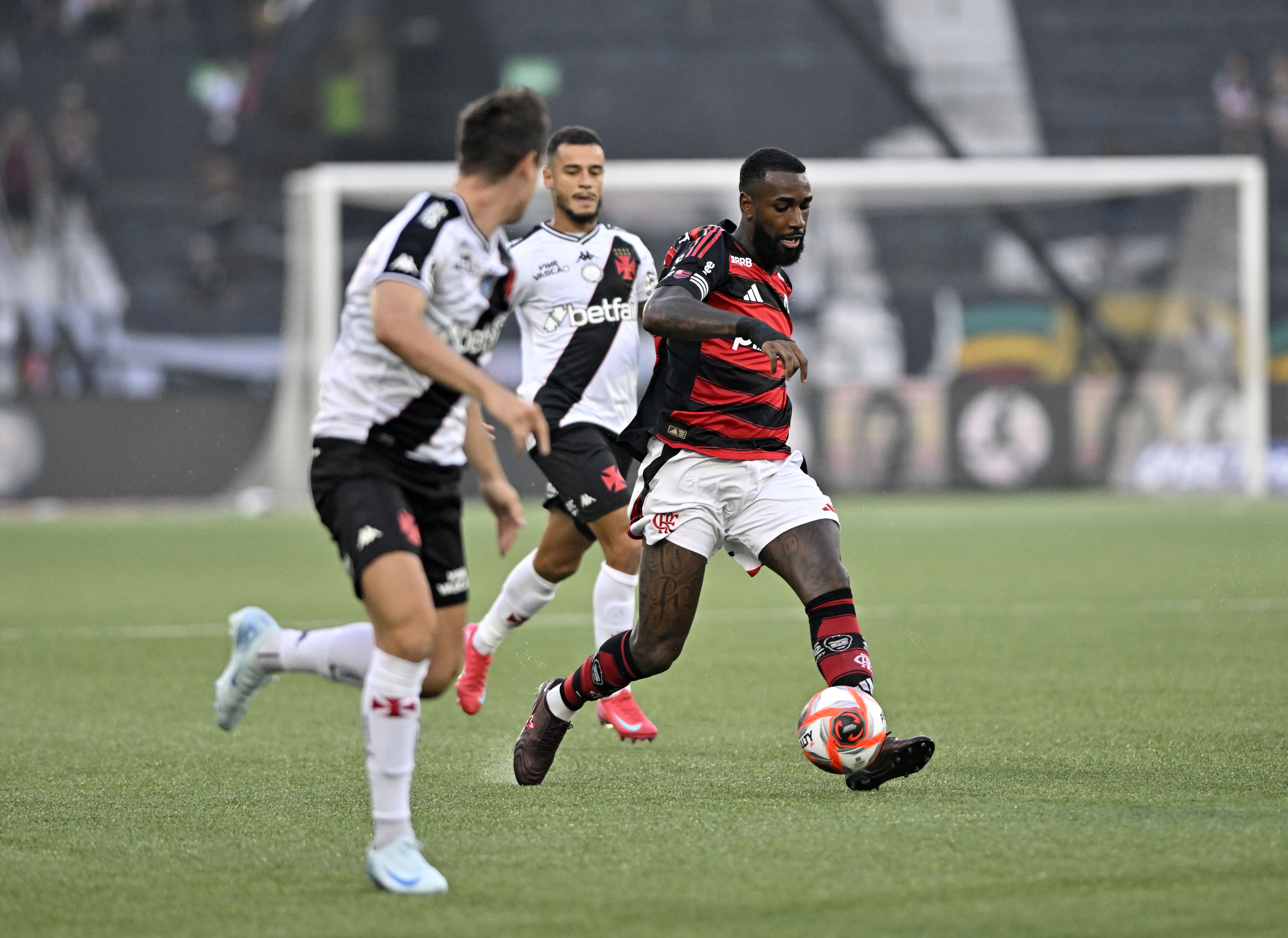 Encontro Religioso: Vasco e Flamengo se enfrentam pela décima vez na Semana Santa