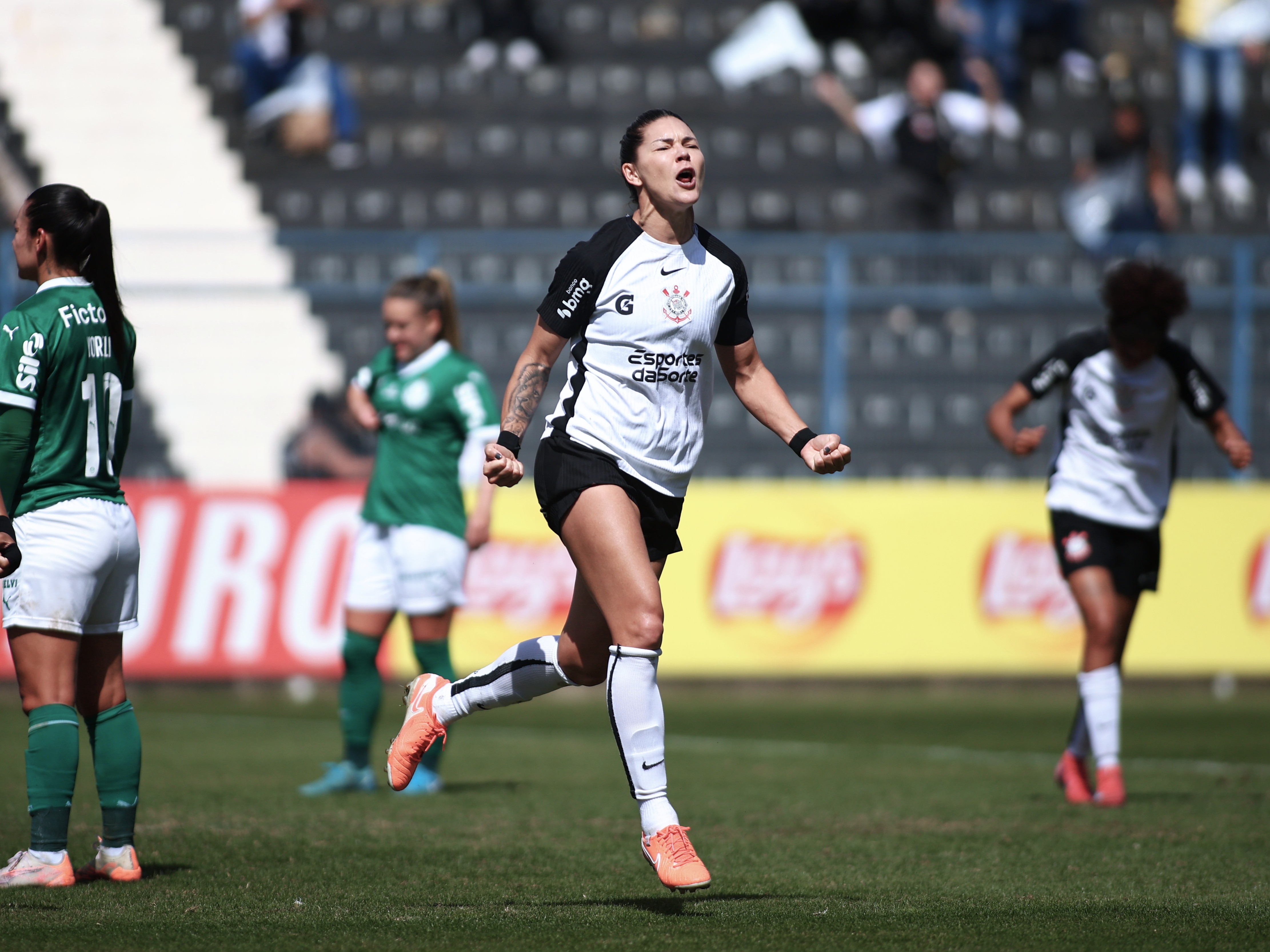 Gabi Zanotti é eleita craque do Brasileirão Feminino; veja premiadas | Ge
