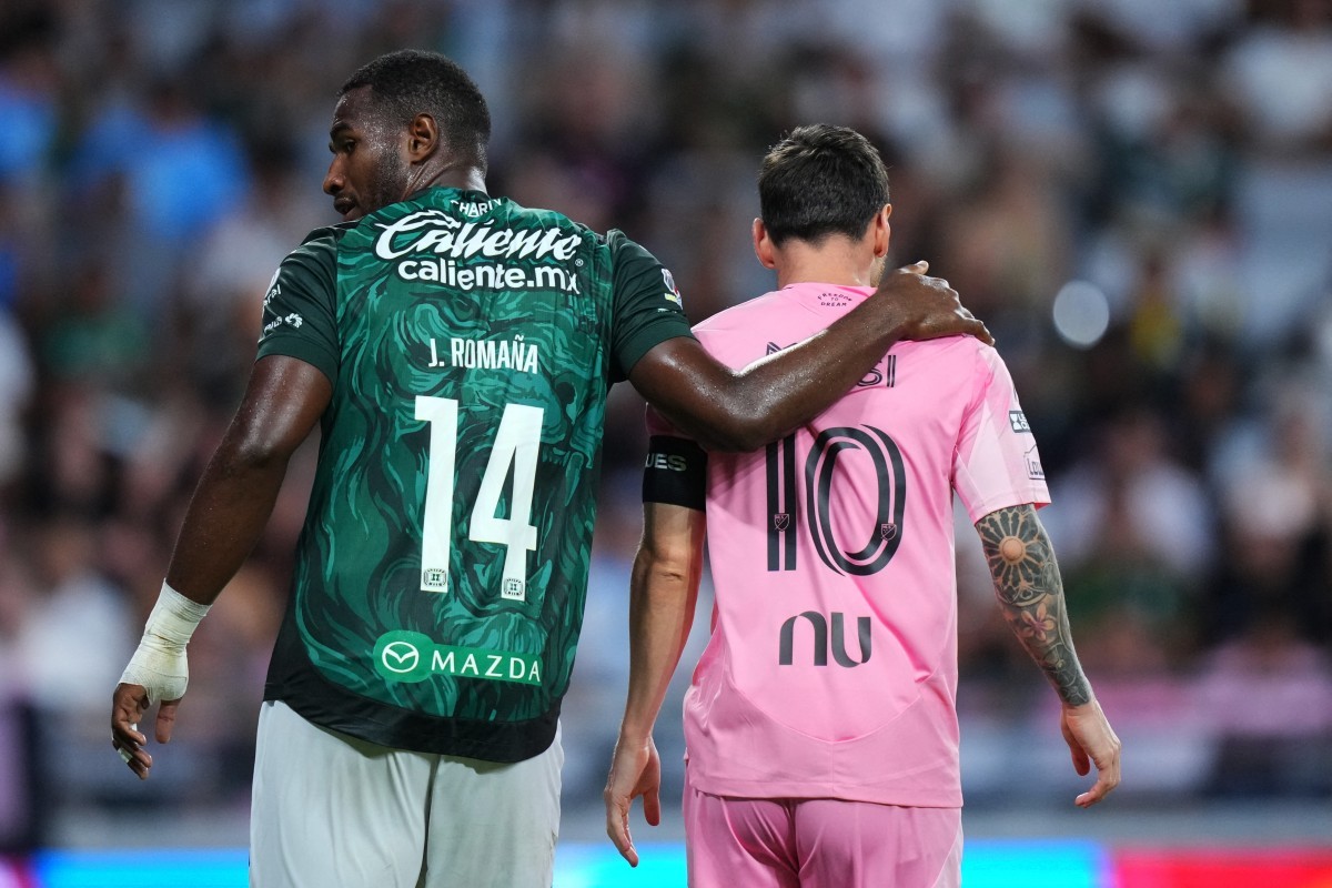 Casemiro rasga elogios a Messi por profissionalismo após morte do pai: "Nunca tinha visto isso"