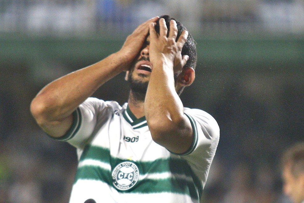 Coritiba é o segundo time rebaixado para a Série B do Campeonato
