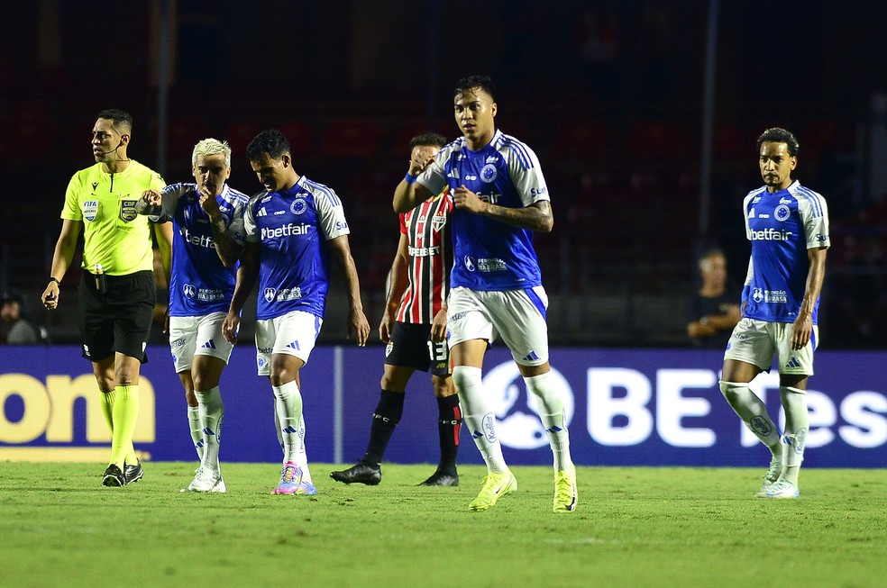 Kaio Jorge comemora gol de empate do Cruzeiro contra o São Paulo pelo Campeonato Brasileiro — Foto: Marcos Ribolli