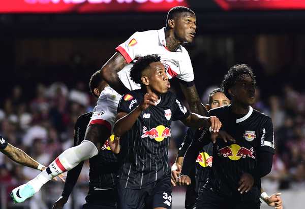 São Paulo pede adiamento no TJD, e Arboleda está livre para enfrentar a Inter de Limeira | são paulo