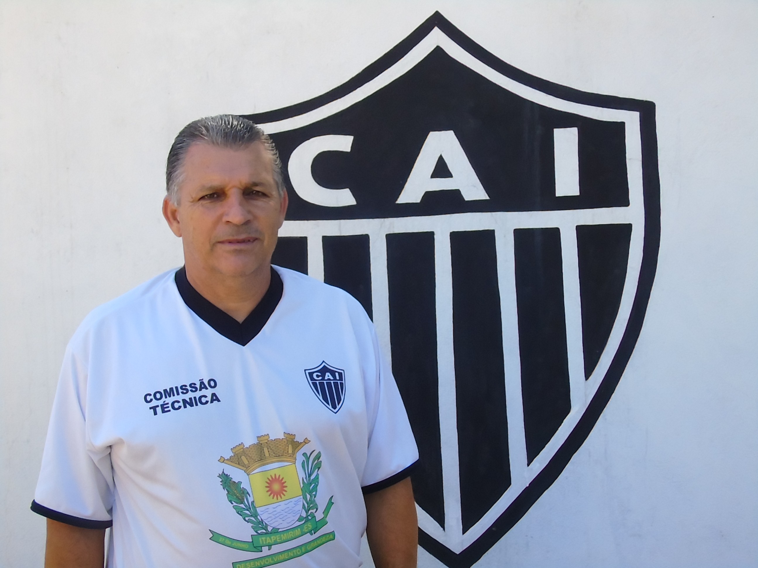 Morre Zé Humberto, ex-jogador do Santos e campeão como técnico pelo Atlético Itapemirim
