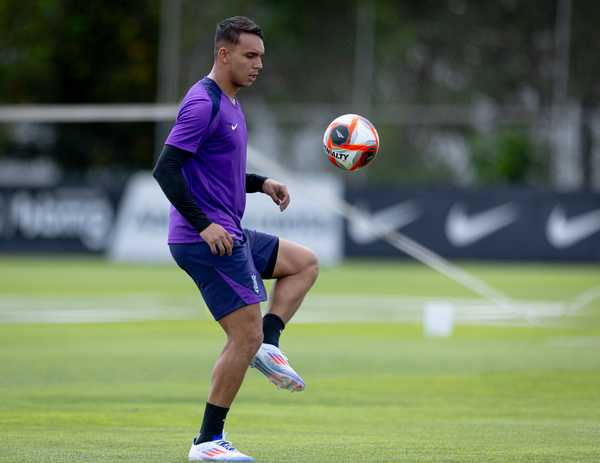 EM FIM DE CONTRATO! Vínculo até julho e futuro incerto; atacante retorna ao Corinthians após 106 dias