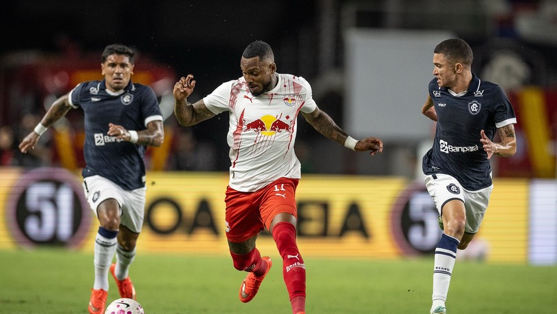 Análise: decisões ruins dentro e fora de campo ditam temporada do Remo