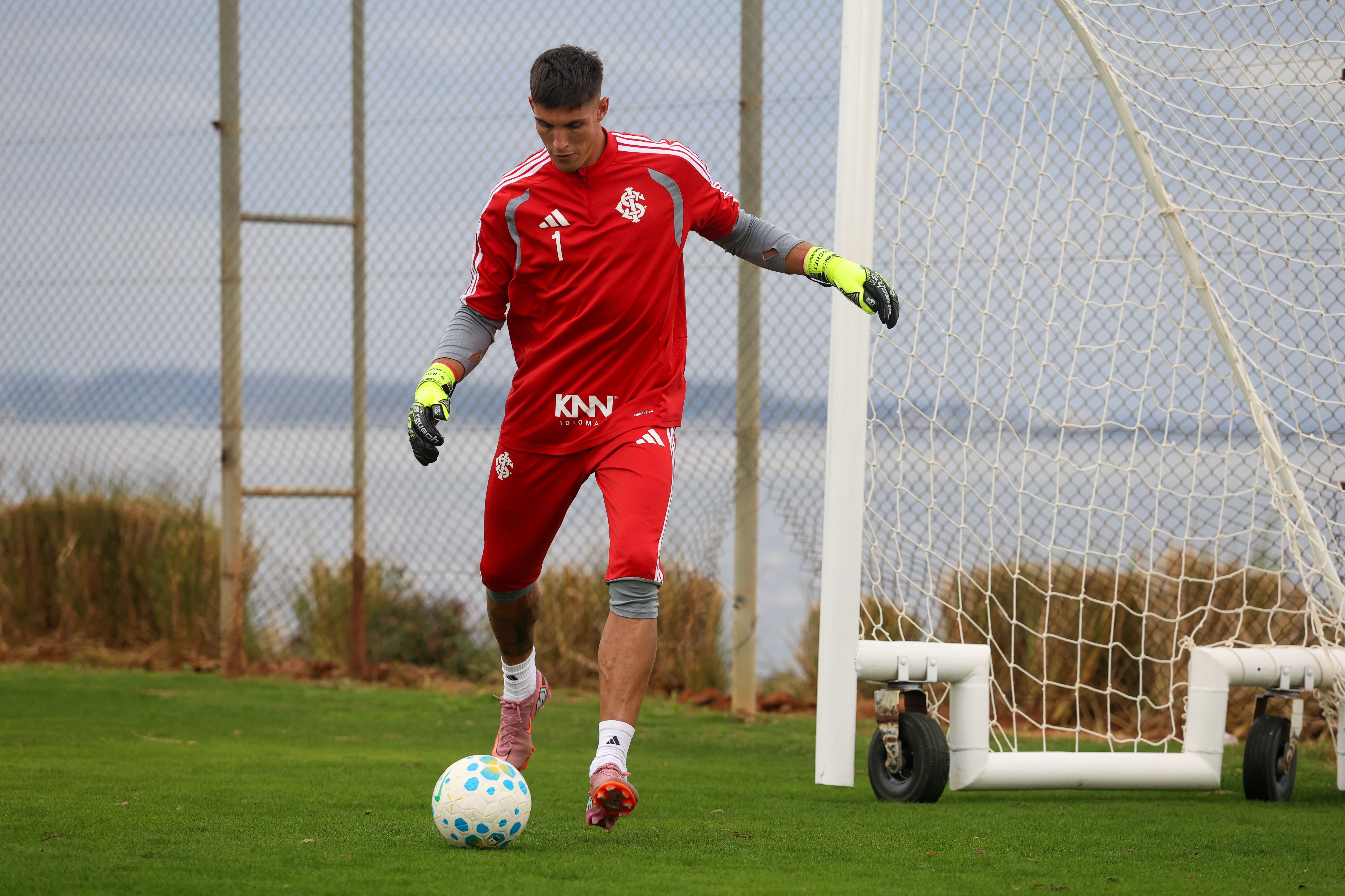 Com Rochet e Benjamin, Inter atualiza lista de lesionados; confira | Ge