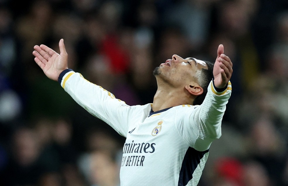 Bellingham comemora o terceiro gol do Real Madrid contra o Girona — Foto: Reuters