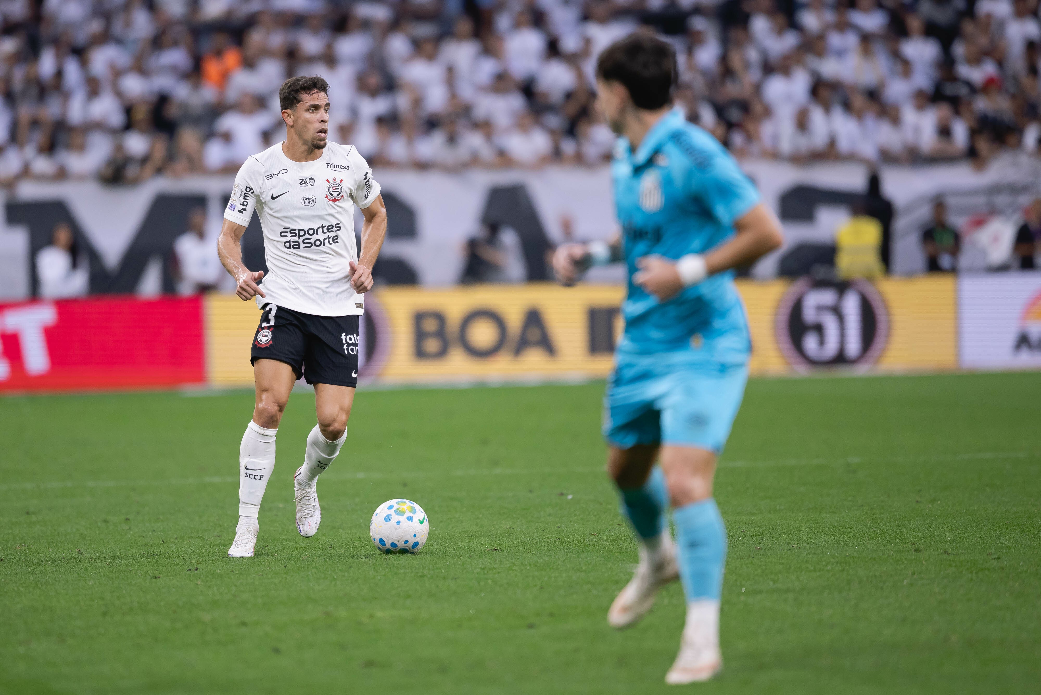 Corinthians terá trio suspenso contra a Chapecoense após clássico com o Santos