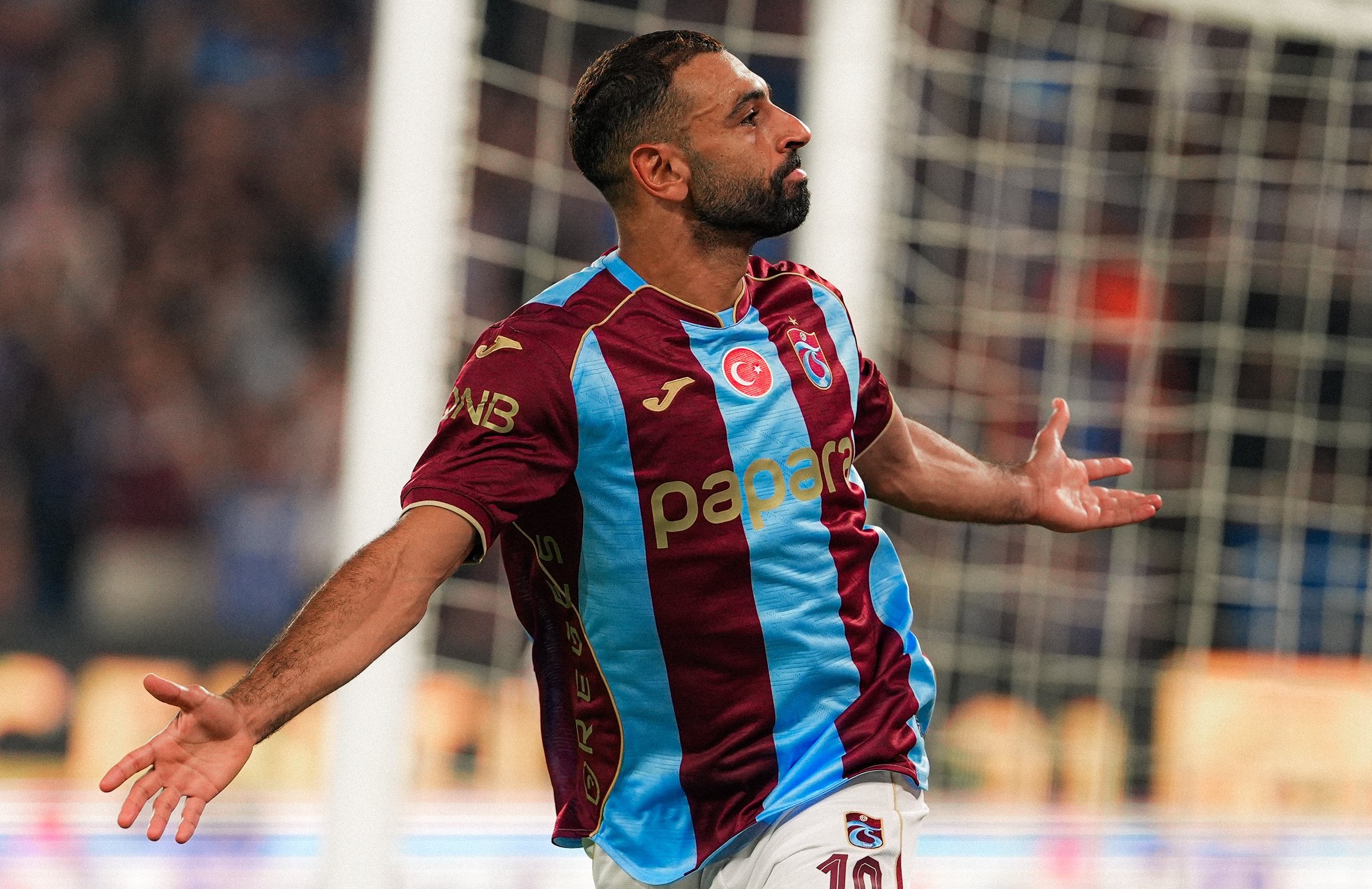 Salah faz seus primeiros gols na Turquia e decide para o Trabzonspor