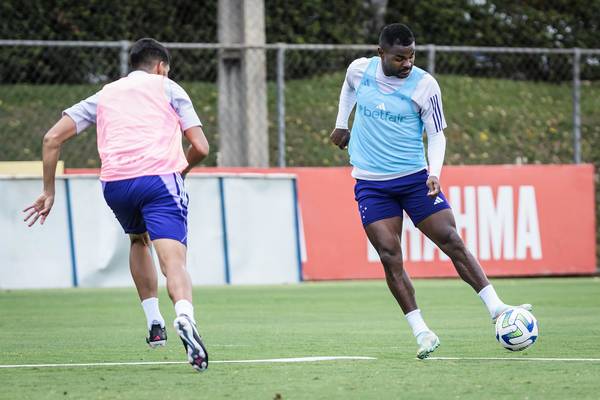 Escalação do Cruzeiro: Vital faz trabalho interno, e Autuori indica mudanças contra o Botafogo