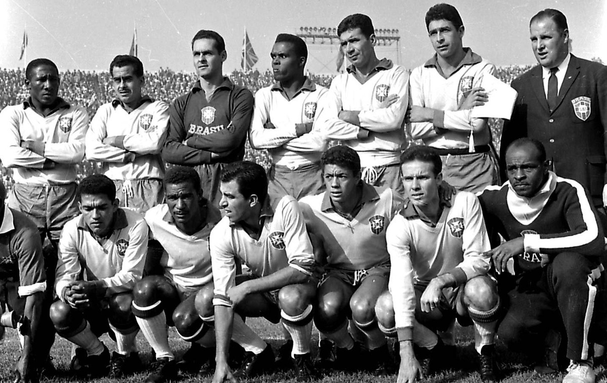 Jogos inesquecíveis da Copa: Garrincha x Chile em 62: gols, expulsão e até  pedrada - Esporte do Vale