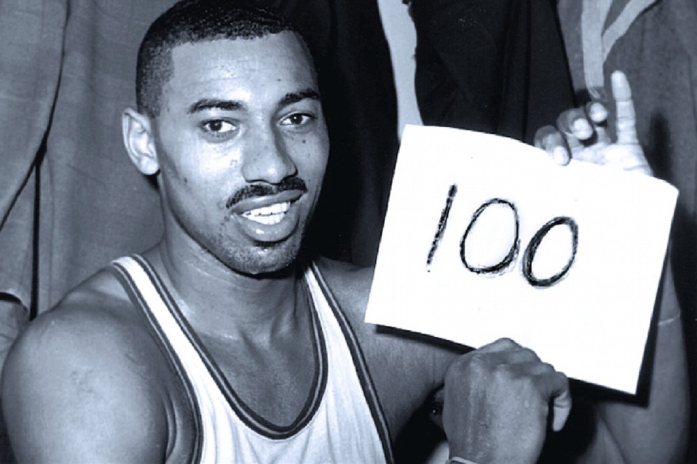 100 pontos de Wilt Chamberlain completam 64 anos cercados de histórias curiosas