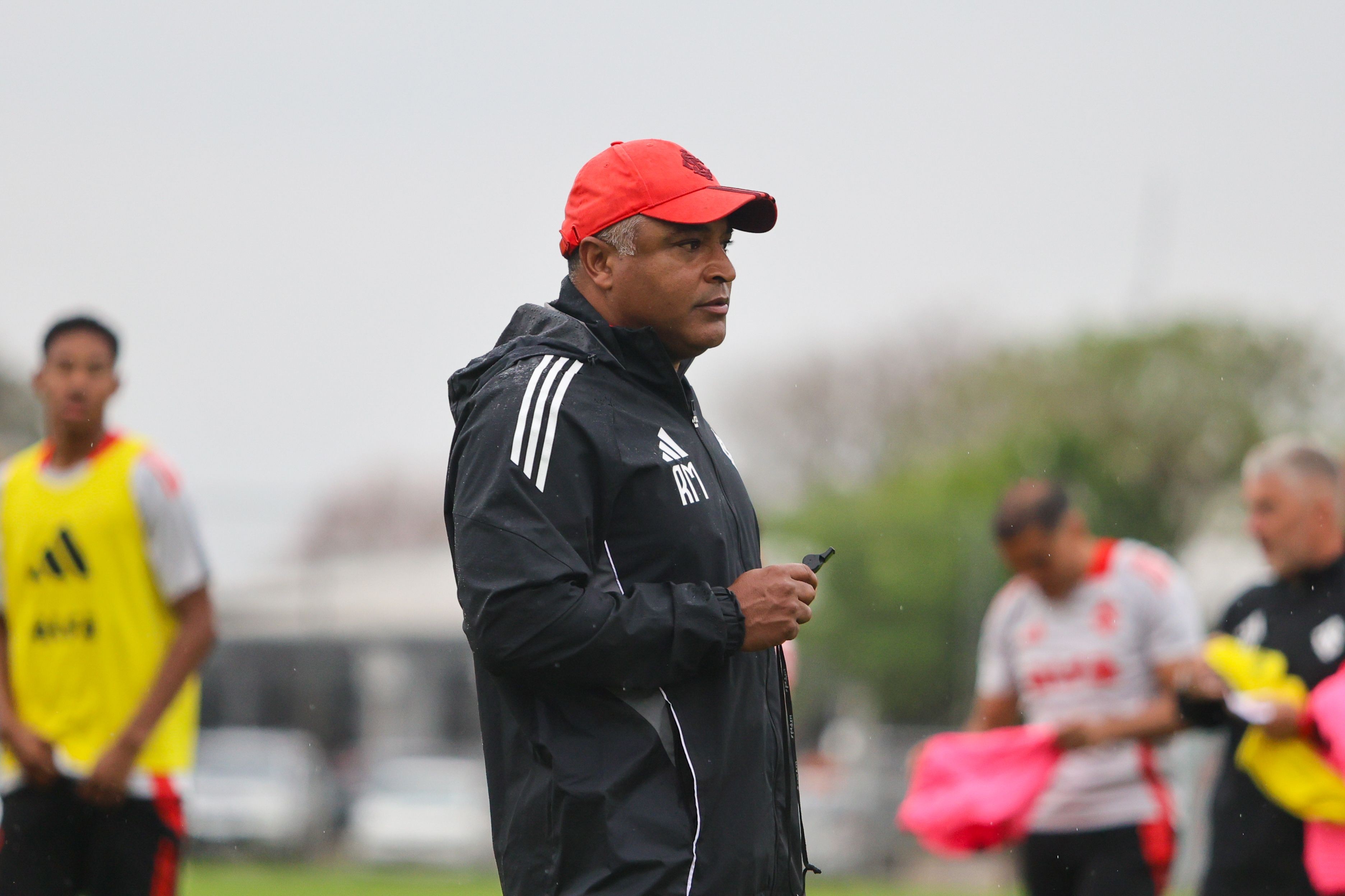 Inter avalia mudanças táticas e retorno de peças para o Gre-Nal 