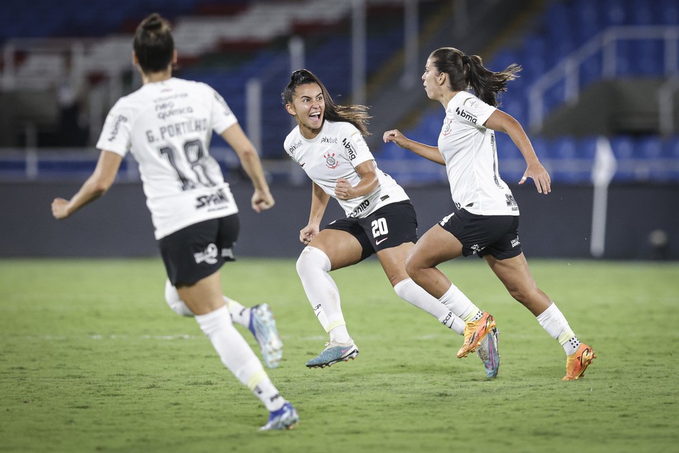 Millene comemora gol pelo Corinthians contra Palmeiras na final da Libertadores Feminina — Foto: CONMEBOL