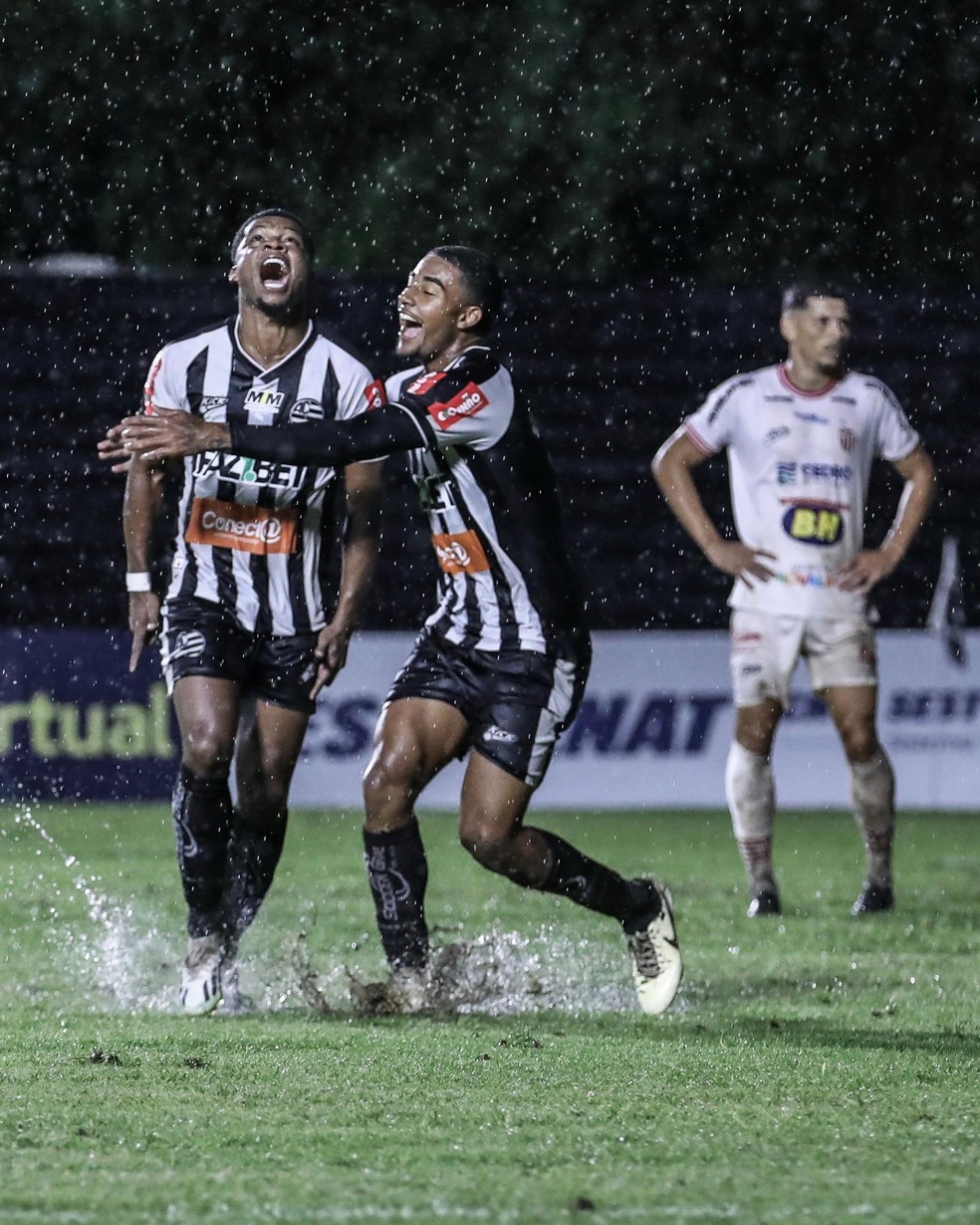 Lincoln deu show na goleada do Athletic sobre o Villa Nova-MG  — Foto: Fernanda Trindade/Athletic Club
