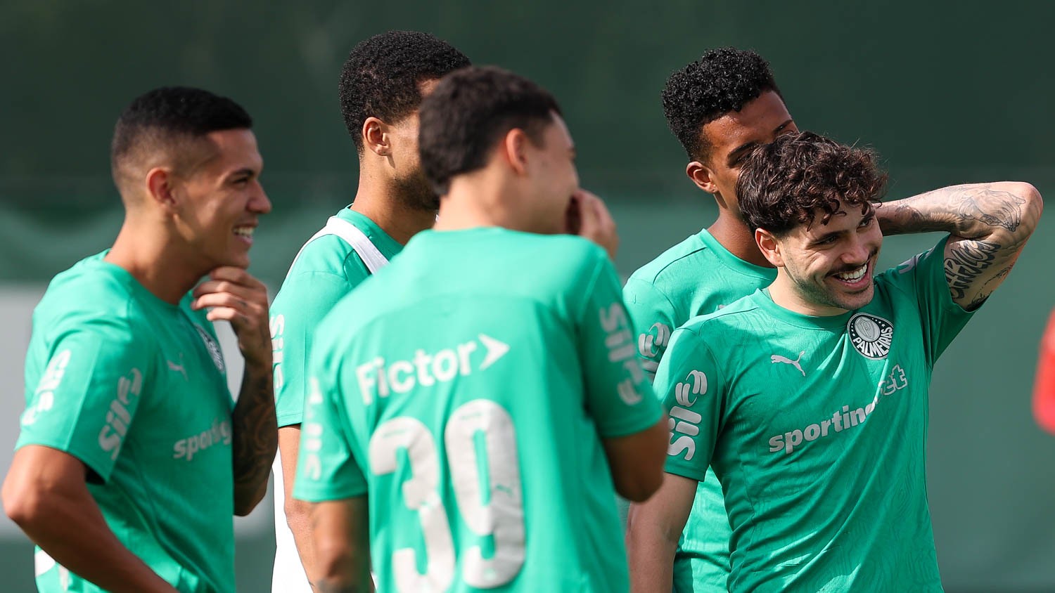 Palmeiras realiza últimos ajustes antes de viagem aos Estados Unidos.