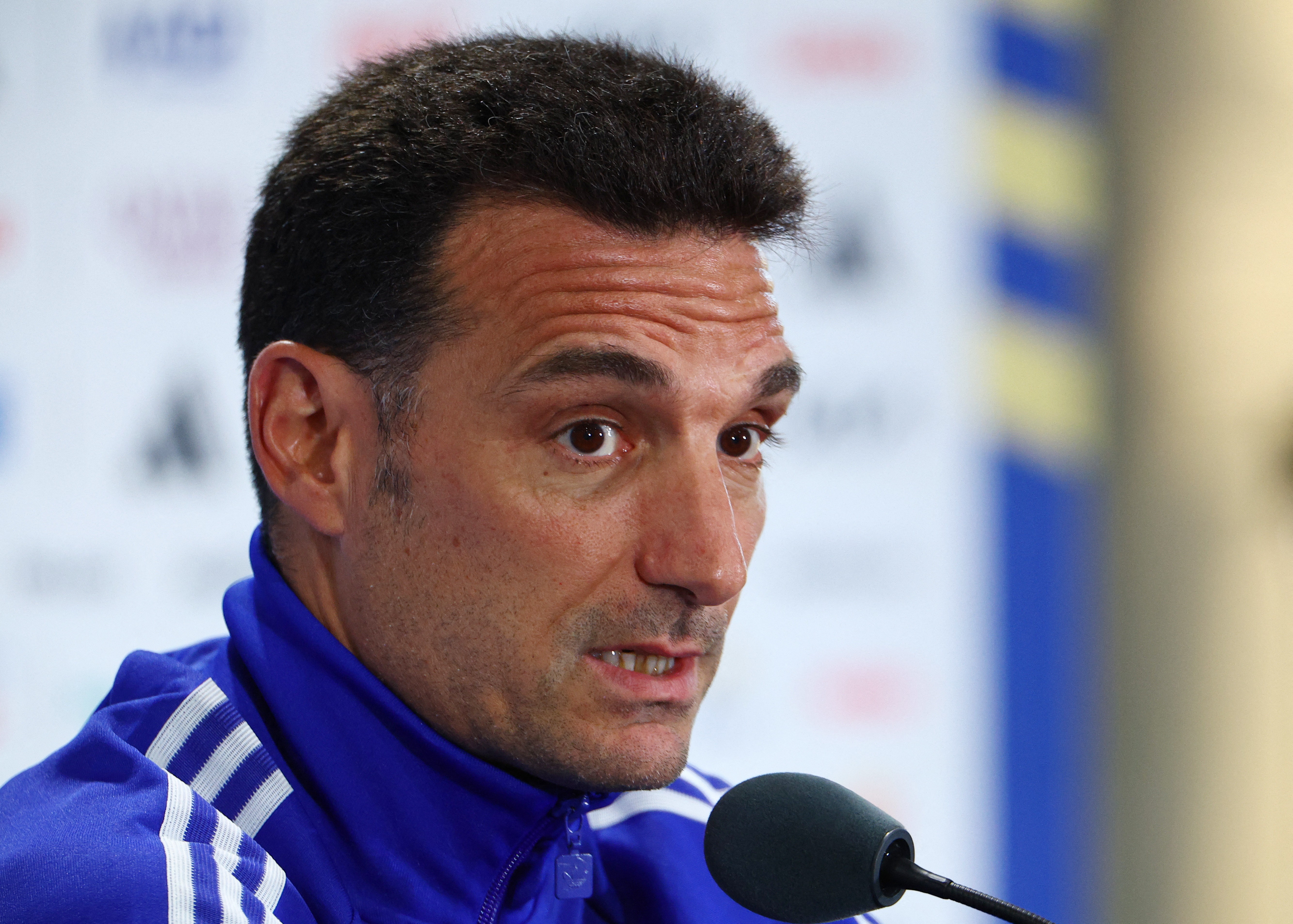Scaloni defende Argentina e usa críticas como motivação para jogadores