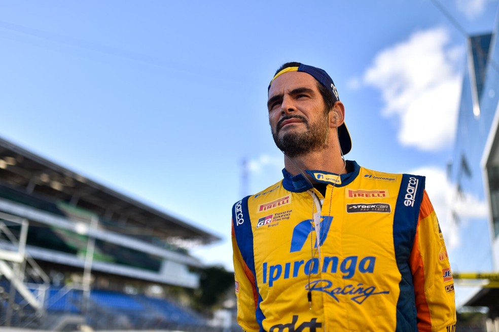 Noticias  Nelson Piquet Jr garante lugar na quarta fila em Tarumã