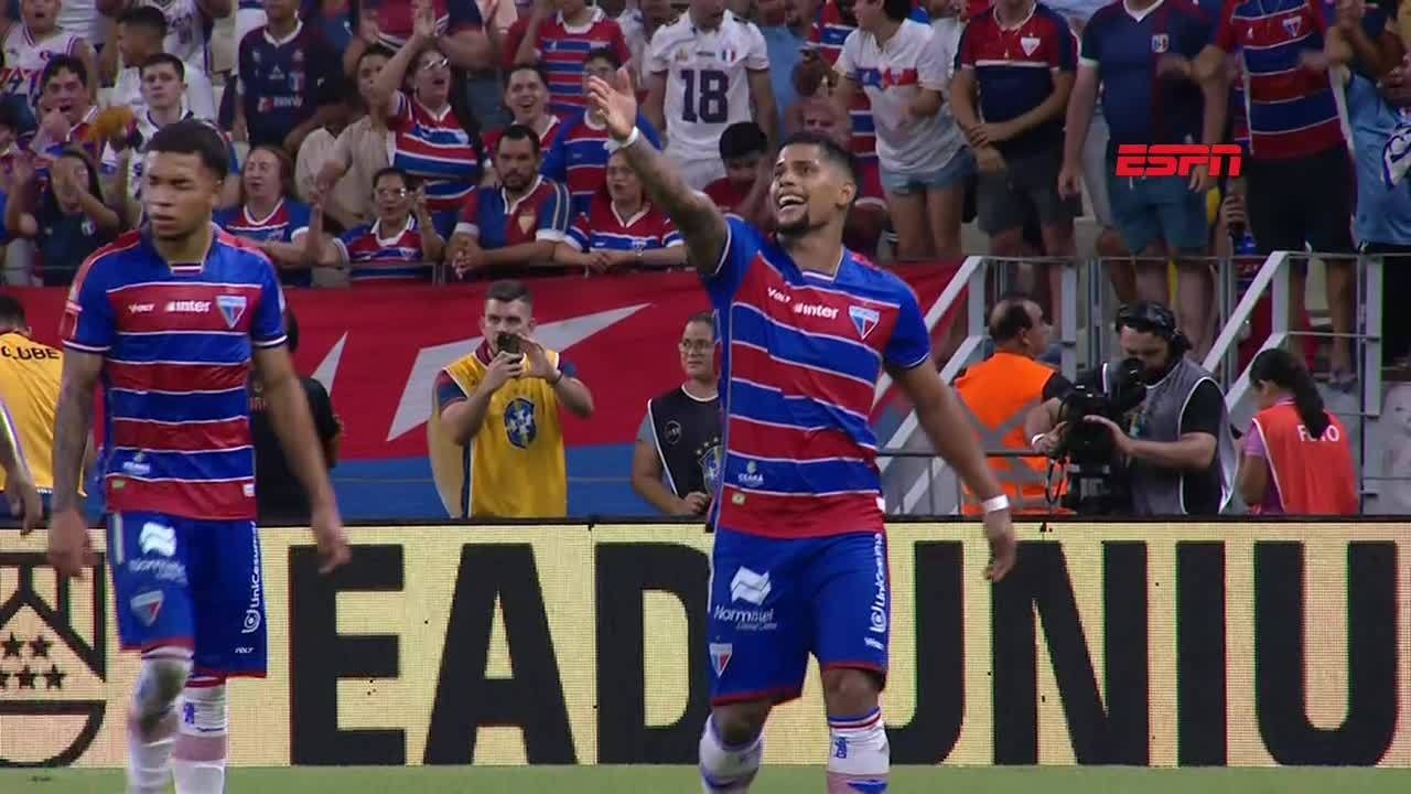 Avaí anuncia atacante do Bragantino por empréstimo
