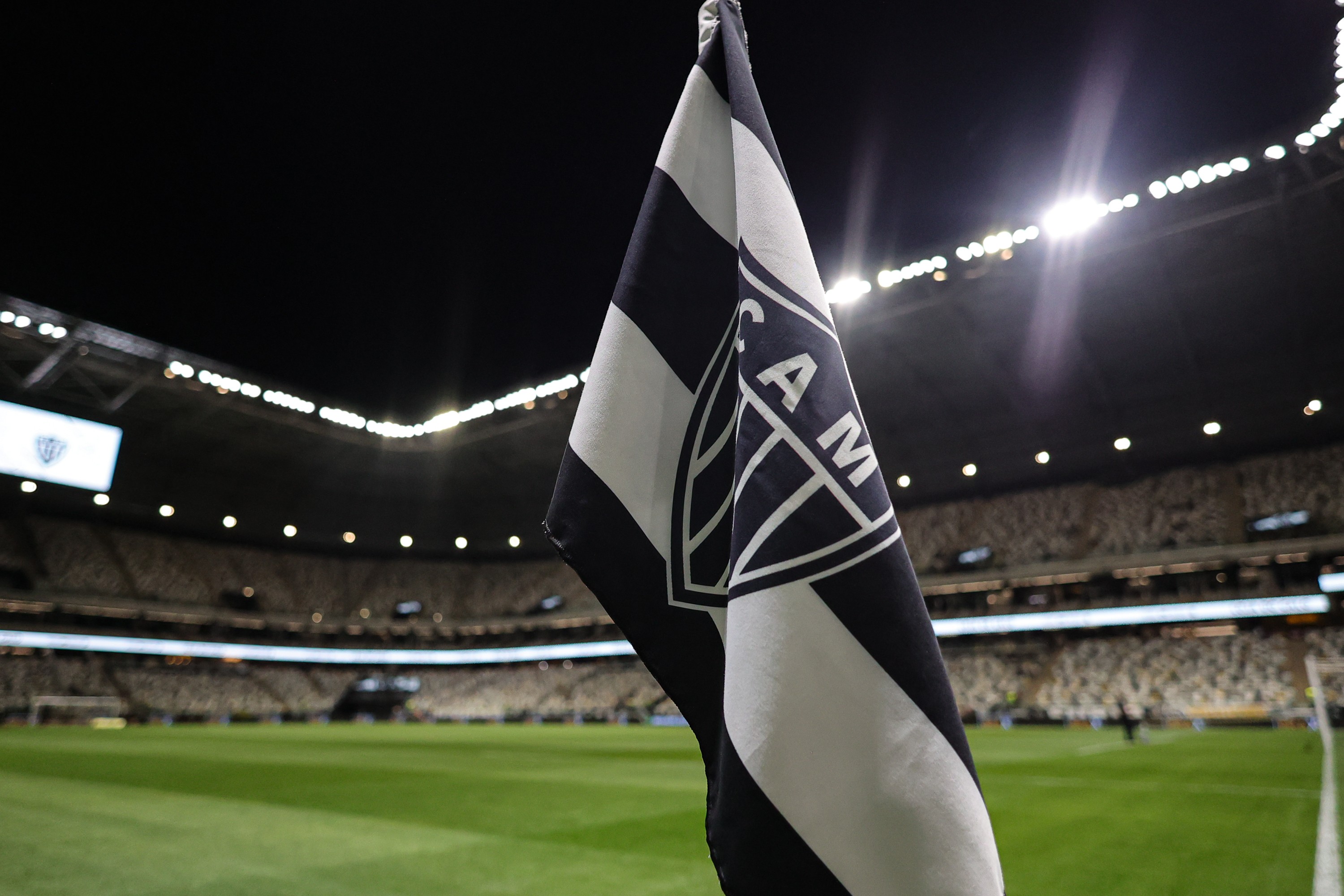 Atlético-MG atrasa pagamento de direitos de imagem e premiações com elenco