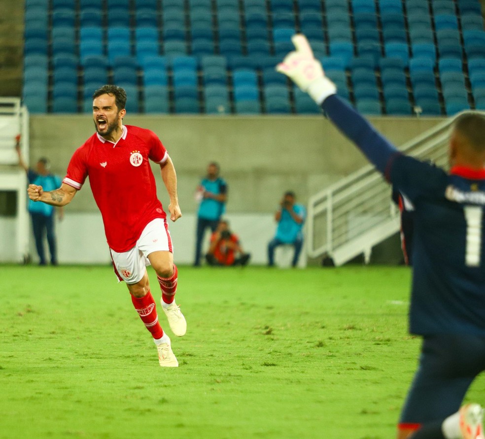 Norberto fecha segunda passagem pelo América-RN com título do Campeonato Potiguar 2024, mas sem acesso à Série C — Foto: Alexandre Lago