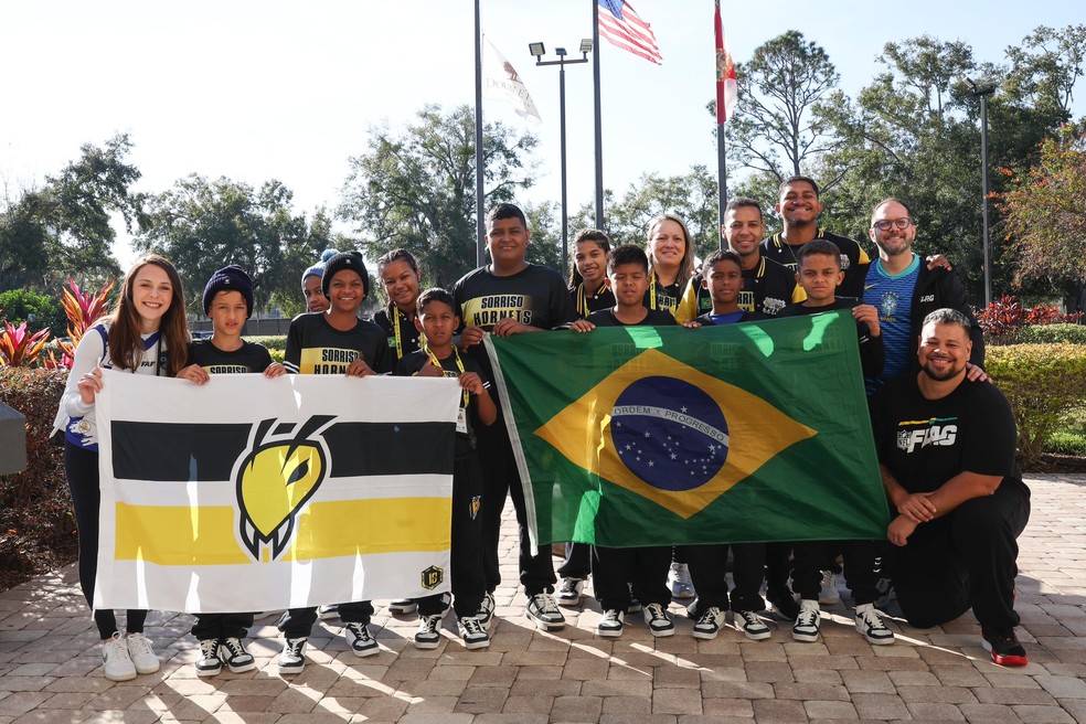 Equipe do Sorriso Hornets em Orlando, na Flórida — Foto: NFL International