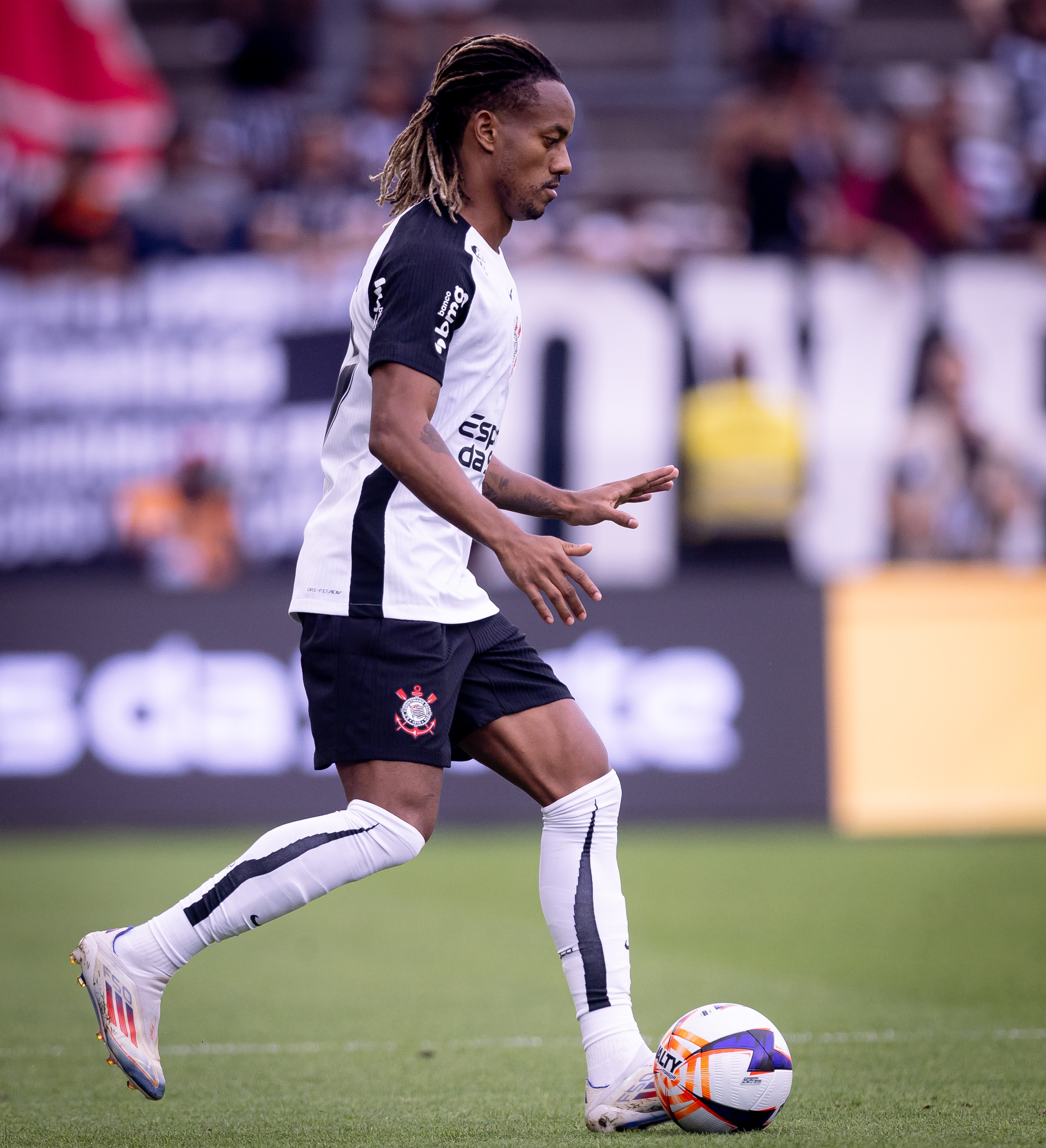 Carrillo chega a quase seis meses sem um jogo inteiro pelo Corinthians | Ge