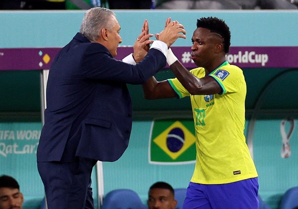 Tite e Vinicius Jr na Seleção — Foto: REUTERS/Pedro Nunes
