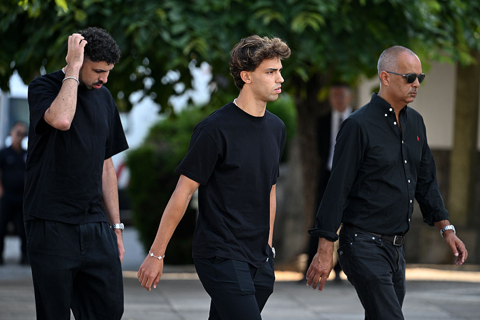 João Félix no enterro de Diogo Jota — Foto: Getty Images