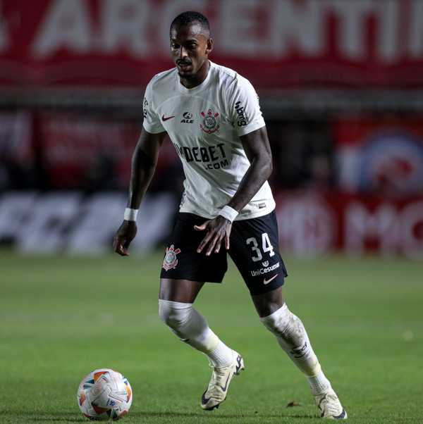 Raul Gustavo se desculpa por expulsão em jogo do Corinthians na Argentina