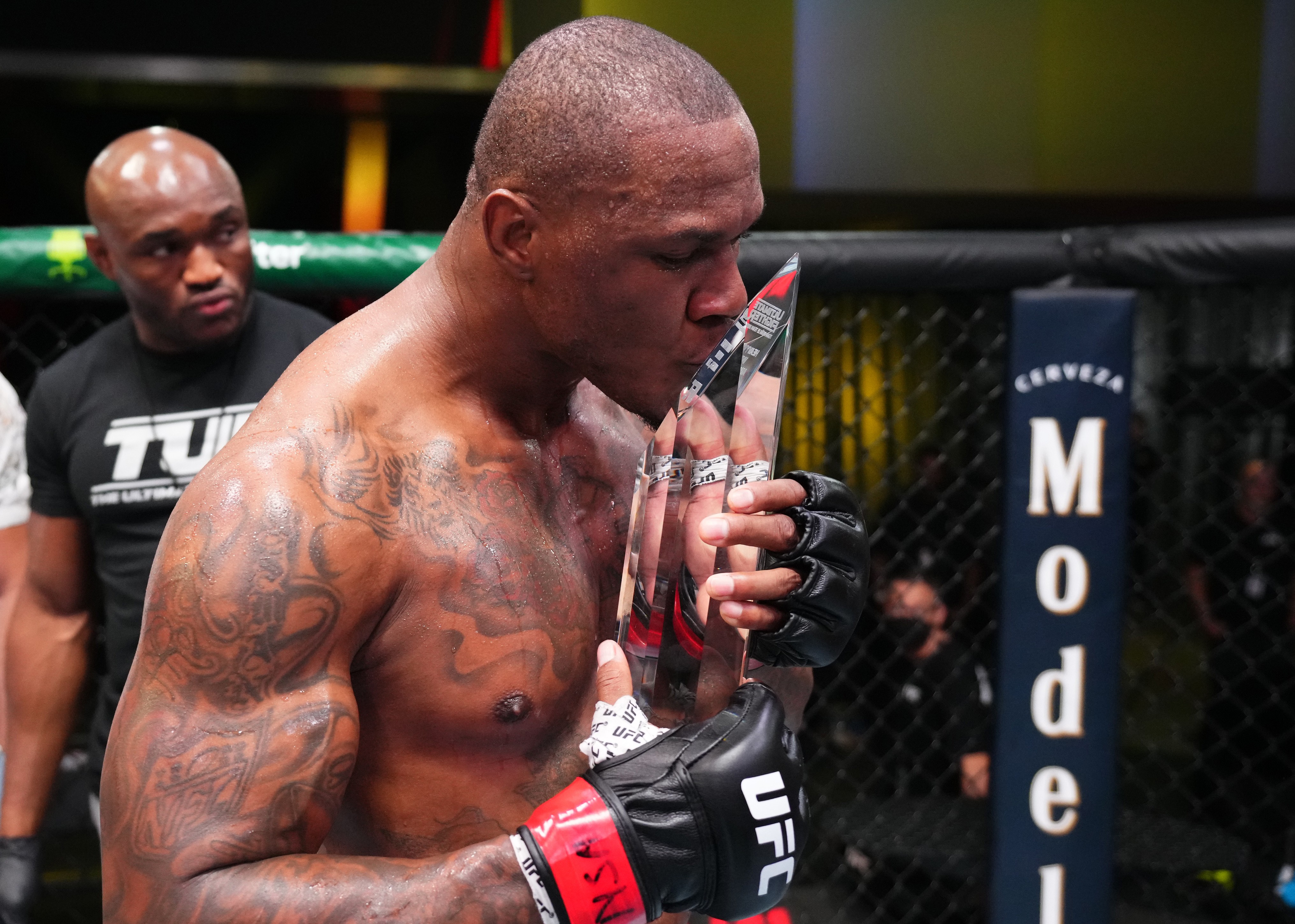 Mohammed Usman quer trilhar o próprio caminho dentro do UFC | Ge