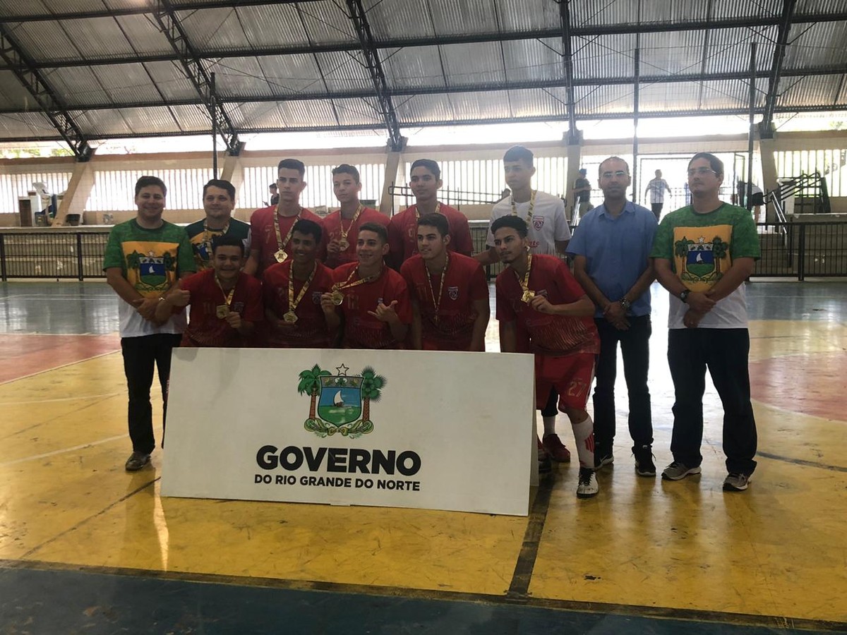 Atleta do Londrina Futsal é convocada para integrar a Seleção Brasileira de  Futsal - Blog Londrina