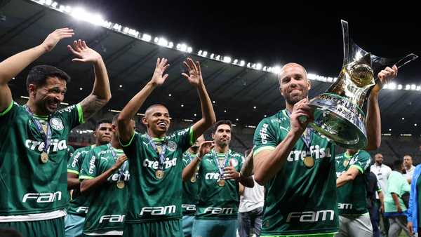 Palmeiras mantém conversas para finalizar renovação de Marcelo Lomba