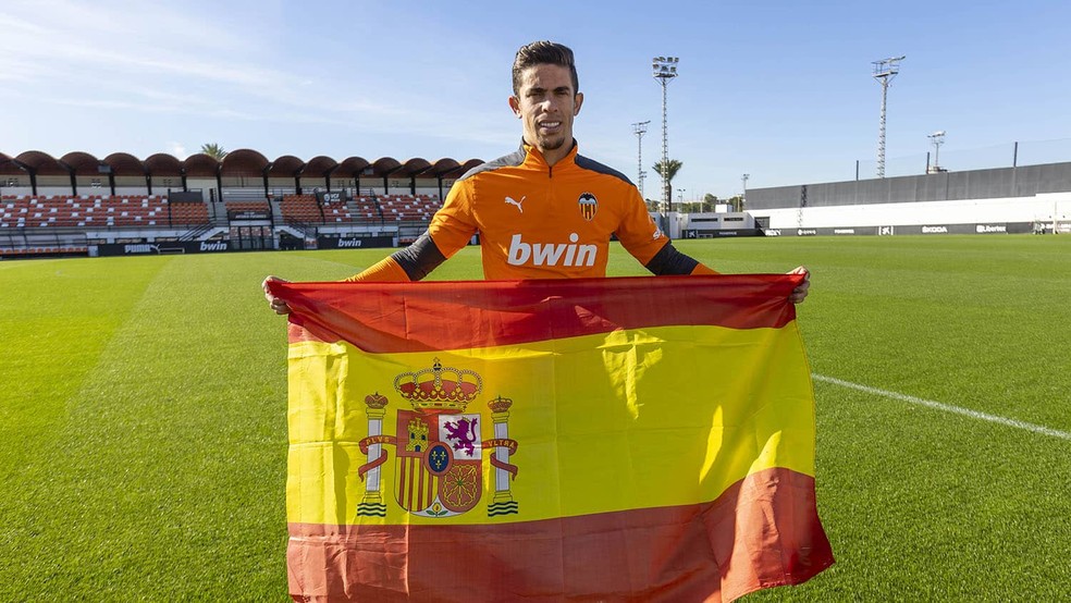 Gabriel Paulista, brasileiro naturalizado espanhol, do Valencia: Mestalla,  você é fod* : r/futebol